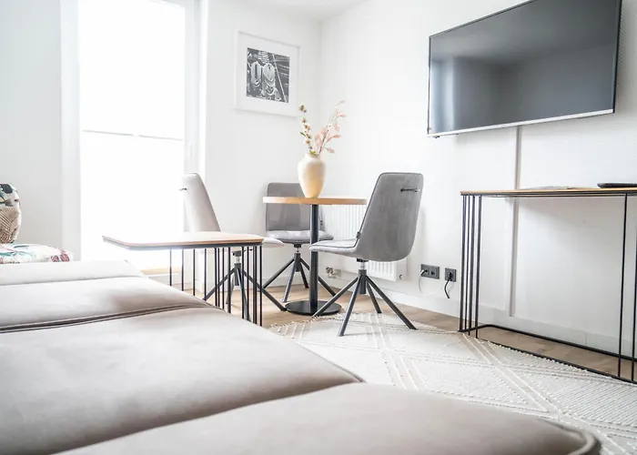 Johouse Apartment 11